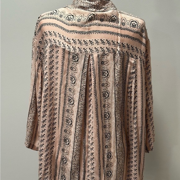 Ecoté Women’s Pink Cover Up Size Large - Picture 4 of 7